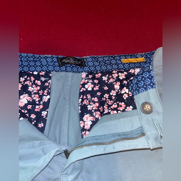 Across the pond slim shorts 30x32 - Picture 2 of 3